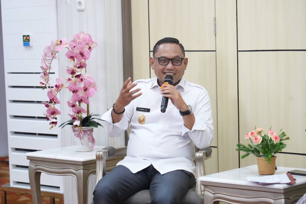 Menyapa Satu Jam Bincang Santai, Wagub Seno : Tantangan Kami adalah Bagaimana Edukasi Visi dan Misi Sampai ke Masyarakat
