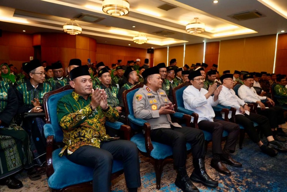Gubernur Harum dan Wagub Seno Hadiri Pelantikan PCNU Samarinda