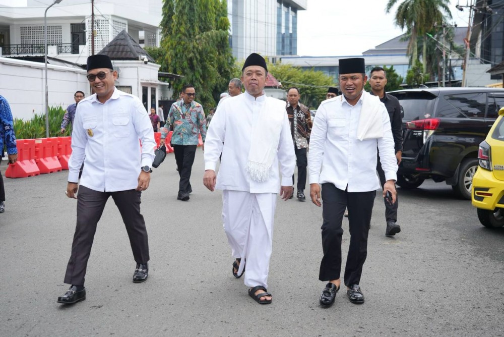 Khatib Salat Jumat di Masjid Nurul Mukminin, Menteri Nusron Wahid Ingatkan Pentingnya Belajar Ilmu Agama