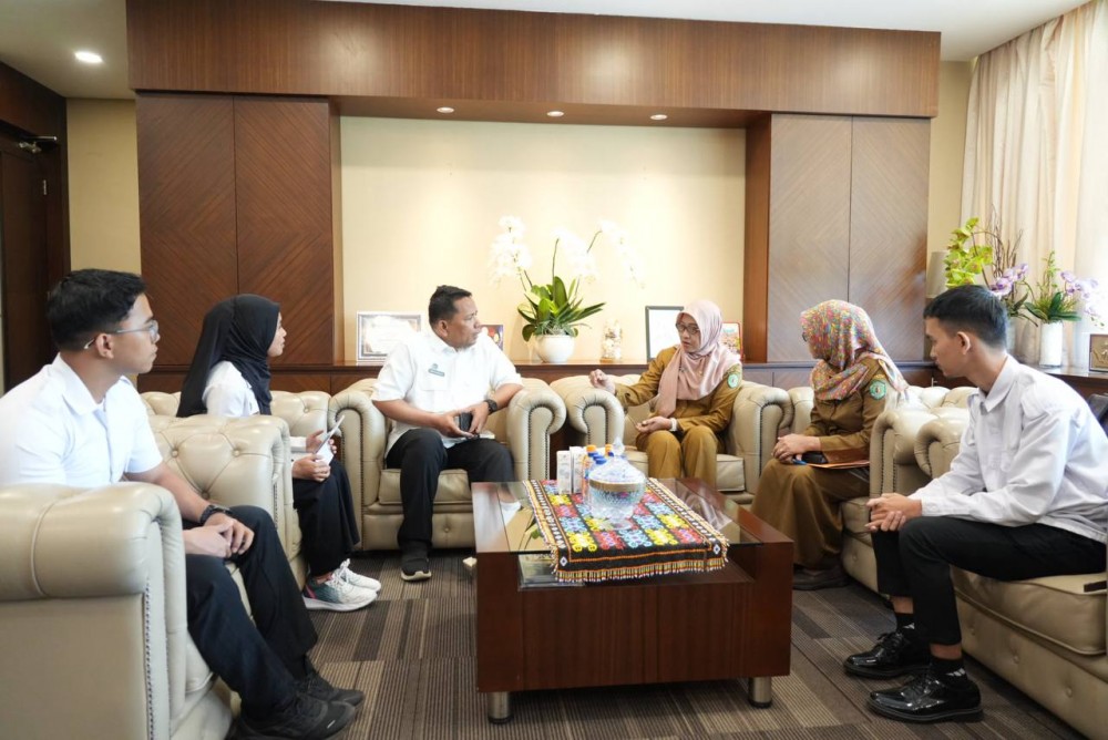 Kaltim Siap Bentuk Tim Khusus, Pastikan MBG sampai ke Daerah Terpencil