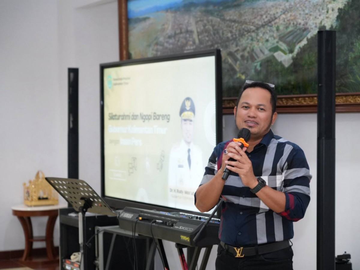 Gubernur Silaturahmi Bareng Wartawan. Bahas Gratispol Sampai Jalan Perbatasan
