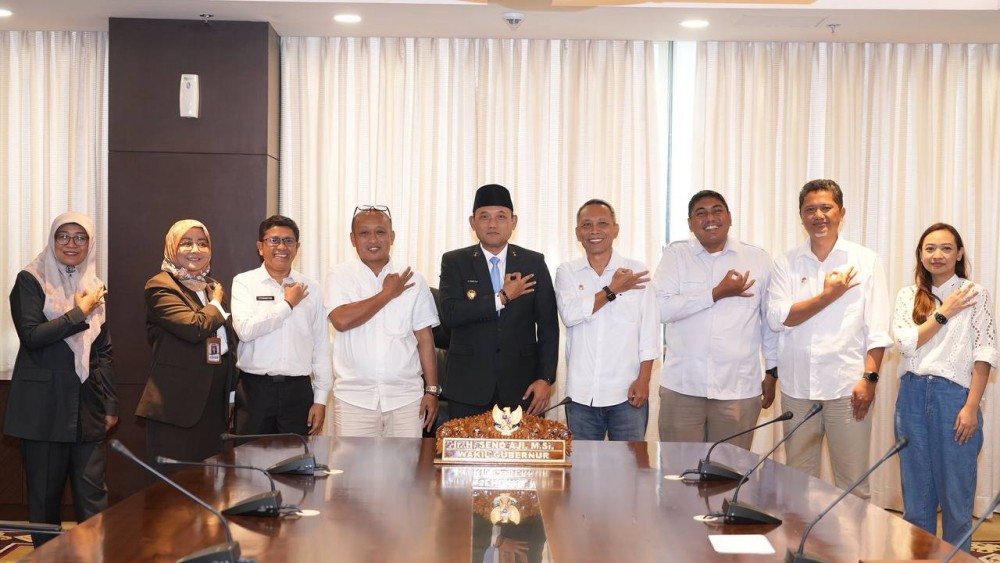 Silaturahmi Pengurus Kagama Kaltim, Wagub Seno : Pendidikan Gratis Dapat Menambah Nakes di Kaltim*