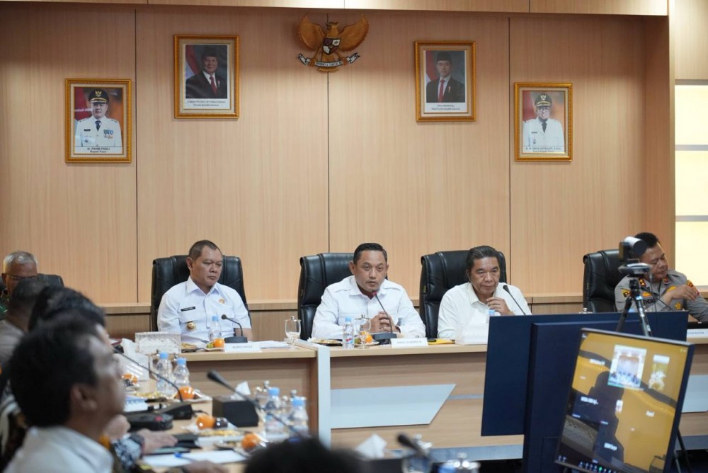 Bertemu dan Berdiskusi dengan Warga Paser, Wagub Seno : Taati Aturan, Kegiatan Usaha Lancar, Masyarakat Aman