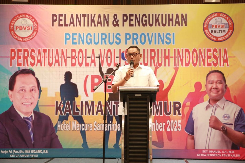 Pengurus Baru PBVSI Kaltim Dilantik, Wagub Seno Aji Targetkan Medali PON