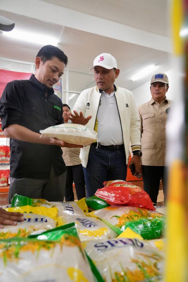 Wagub Seno Kunjungi Kios Sigap Segiri