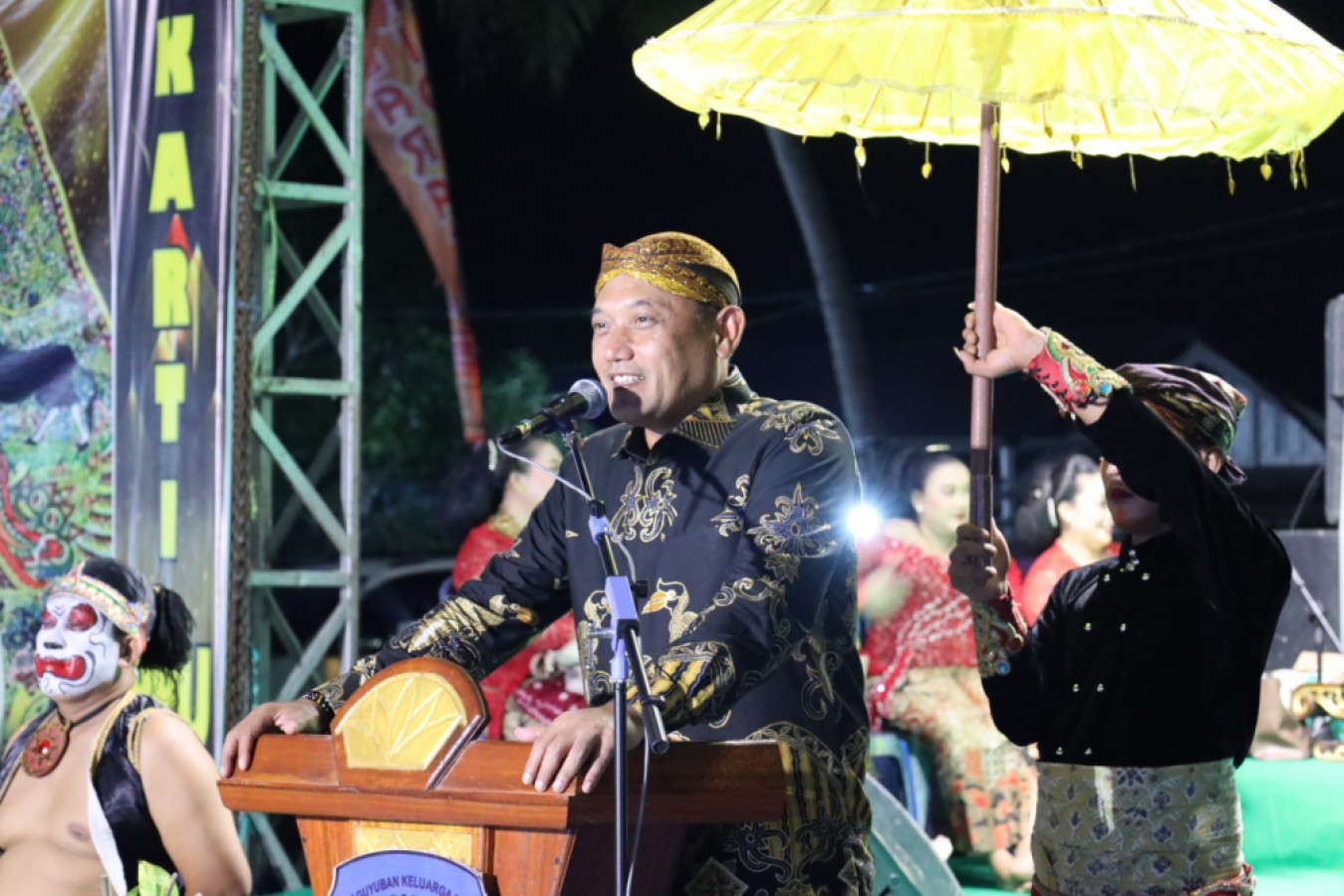Malam Puncak Festival Budaya dan UMKM HUT ke-22 DPD Ikapakarti PPU, Wagub Mengajak Ikapakarti Bersinergi dengan Paguyuban dan Warga Lainnya