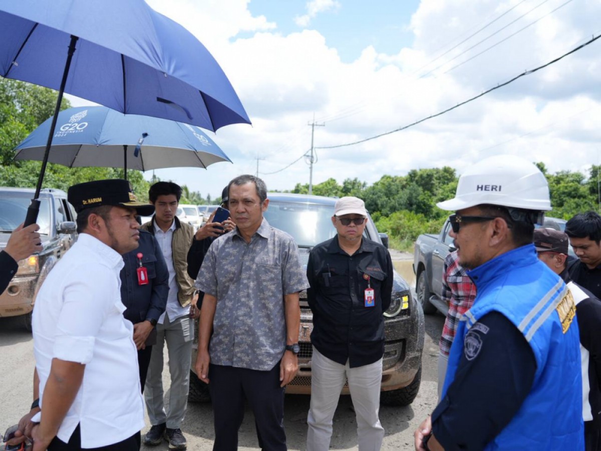 Rp135 Miliar Digelontorkan, Gubernur Harum Fokus Benahi Jalan Pesisir Kaltim