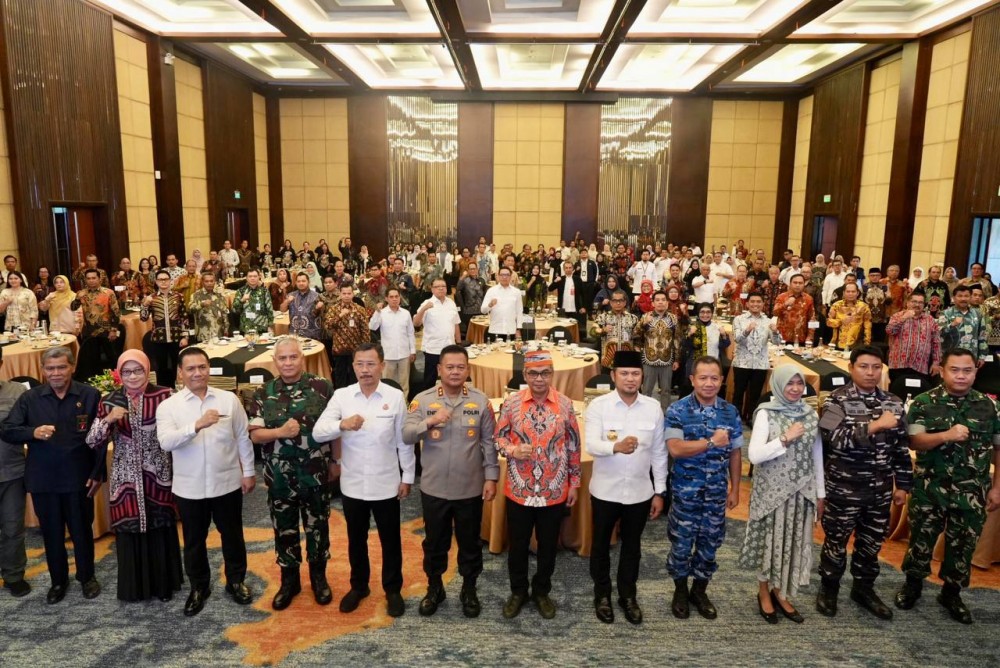 Rakor Pemberantasan Korupsi Daerah Wilayah Kaltim 2025, Gubernur Harum Tegaskan Komitmen Wujudkan Pemerintahan Bersih dan Bebas KKN