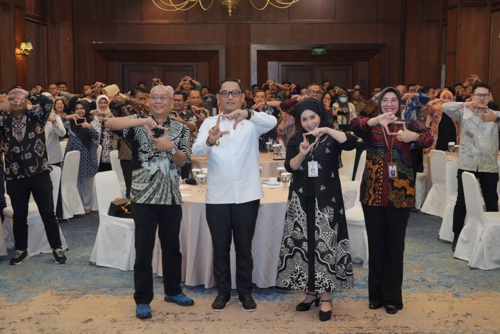 Pemprov Kaltim Luncurkan Potret Pimpinan, Wagub Seno: Momentum Penting Hadirkan Pemerintahan Terbuka bagi Masyarakat