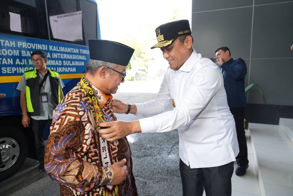 Sambut Menteri Pendidikan Dasar dan Menengah Abdul Mu'ti, Wagub Seno : Meski Gratis, Mutu Pendidikan Harus Tetap Dijaga