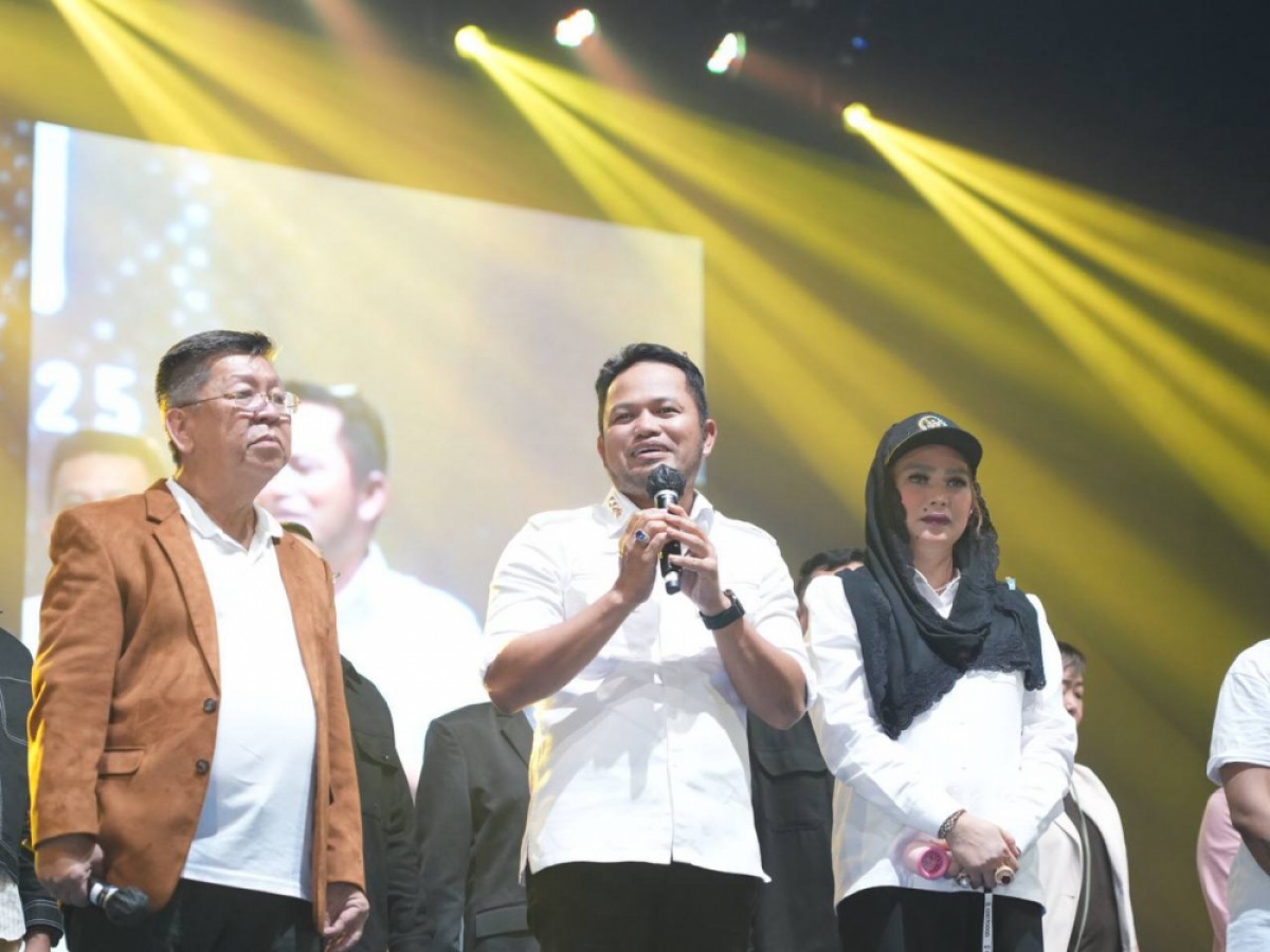 Usai Perjalanan Panjang, Gubernur Harum Hadiri HUT ke-32 GBI KelIR